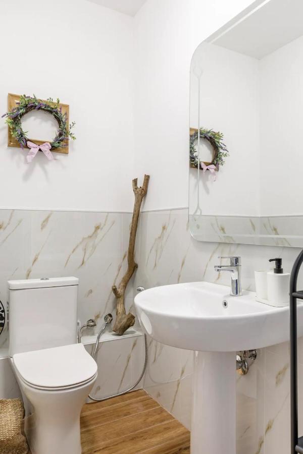 Felicity Loft In Thessaloniki _ Accessible & Comfortable Экстерьер фото